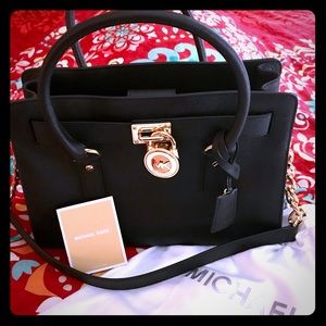 NWT Authentic Michael Kor Hamilton Purse.